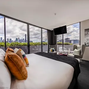 Sage Street **** Brisbane