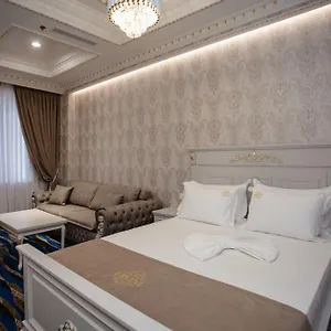Hotel Ervini Boutique ****